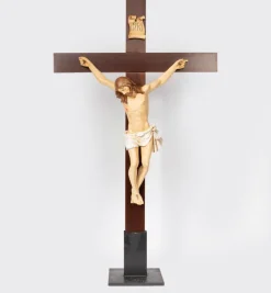 Crocifisso n.13 cm.200x115 (Corpo in resina)